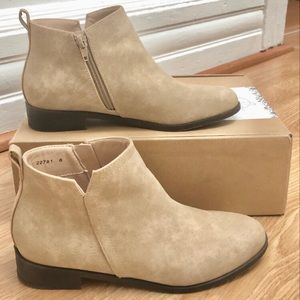 Journee Collection Comfort Petra Bootie in Taupe